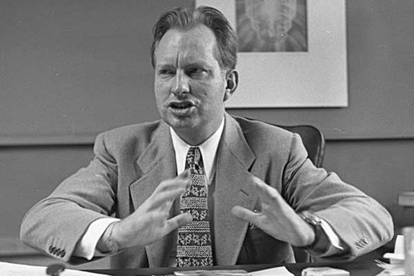 Ron L Hubbard